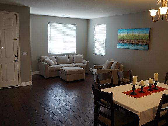 4th image of 204 Dalton Ct