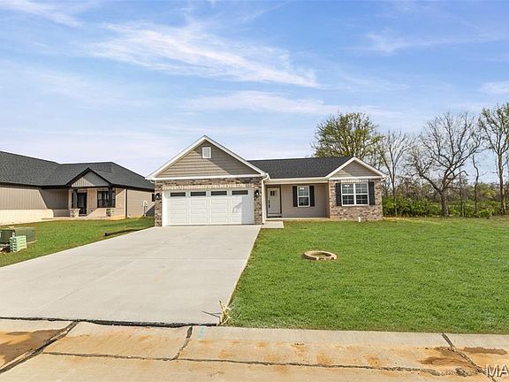 2nd image of 1009 Waymaker Ln