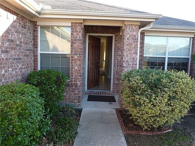 2nd image of 3606 Cottonwood Rd
