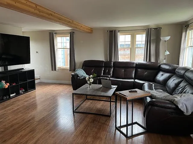 Living room.