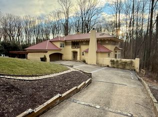 1125 Duchess Dr #1, McLean, VA 22102