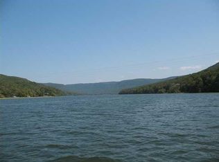 2148 Mullins Cove Rd, Whitwell, TN 37397