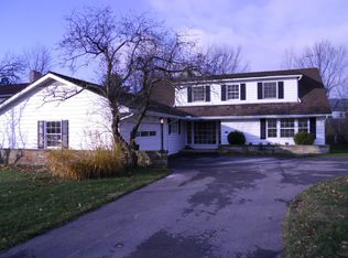 2674 Green Rd, Shaker Heights, OH 44122