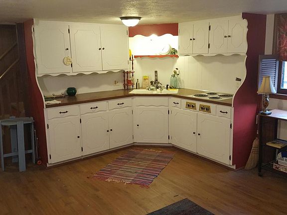 3rd image of 622 W 27th St
