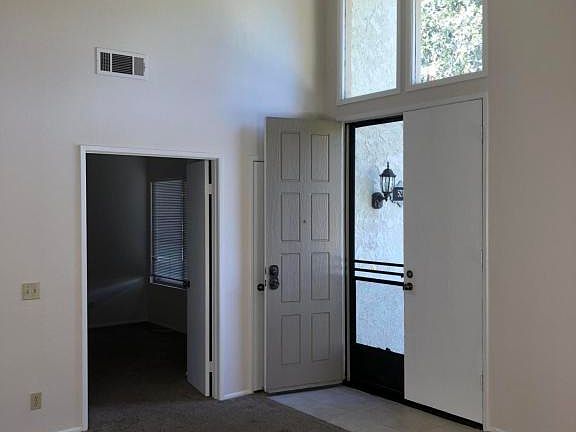 3rd image of 5211 Teton Ln