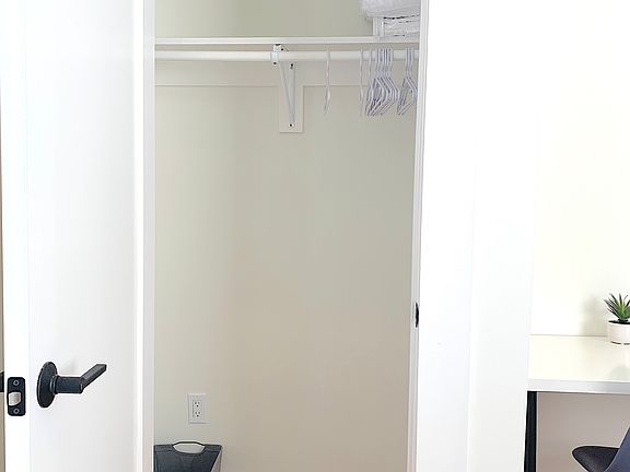 3rd image of 1878 Market St APT 106