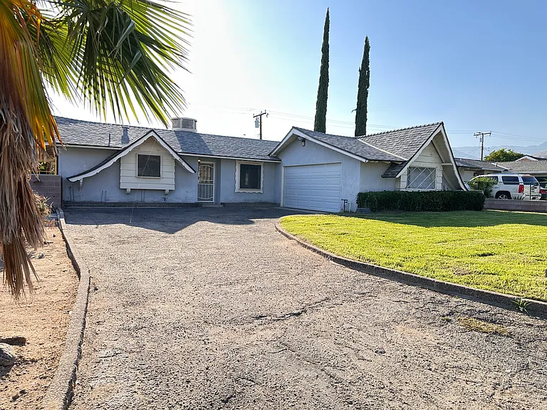 5372 Golondrina Dr — Photo 2