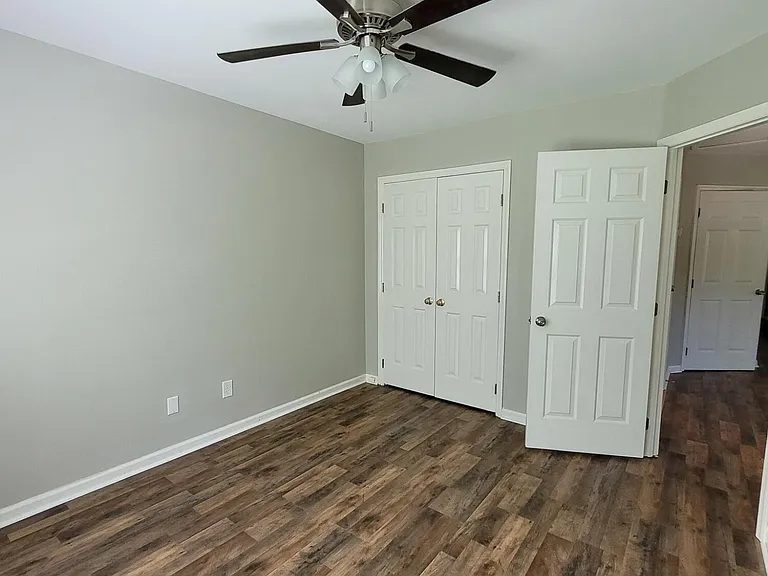 539 N Taylor St — Photo 17