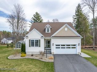 33 Burnham Rd, Wilton, NY 12831