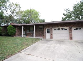 7336 N East Rd, Dundas, IL 62425