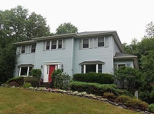 4 Valerie Dr, Chester, NY 10918