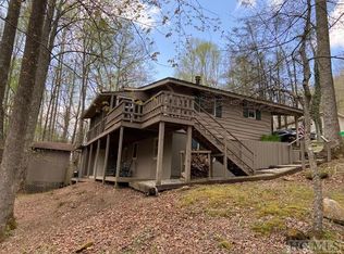116 Shoal Creek Rd, Scaly Mountain, NC 28775
