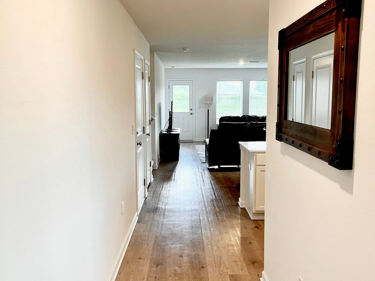 4 bed, 3.0 bath, 1891 sqft, $2,350 — Photo 2