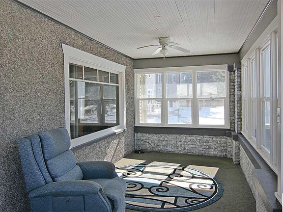 2nd image of 413 Lake Ave