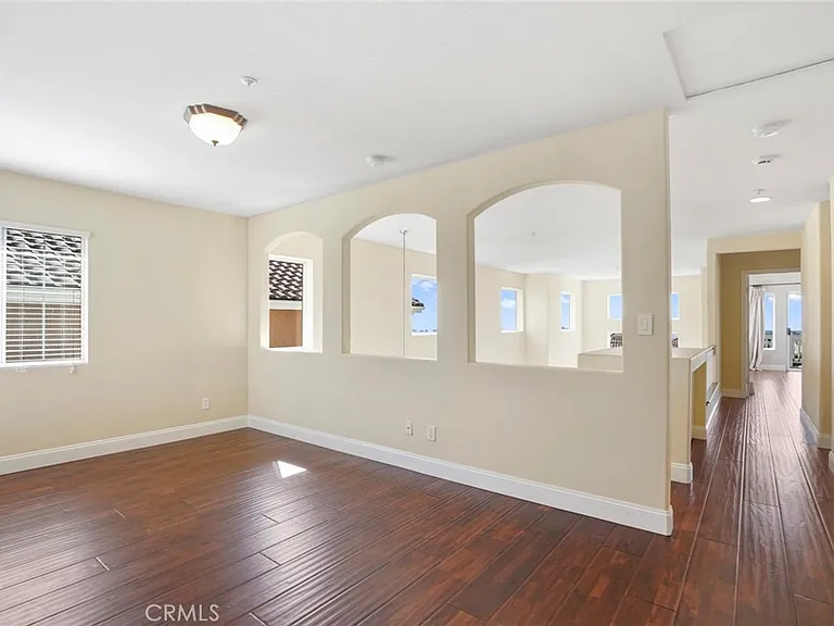 37 Regina — Photo 14