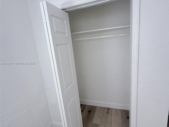 3rd image of 1903 Thomas St #2