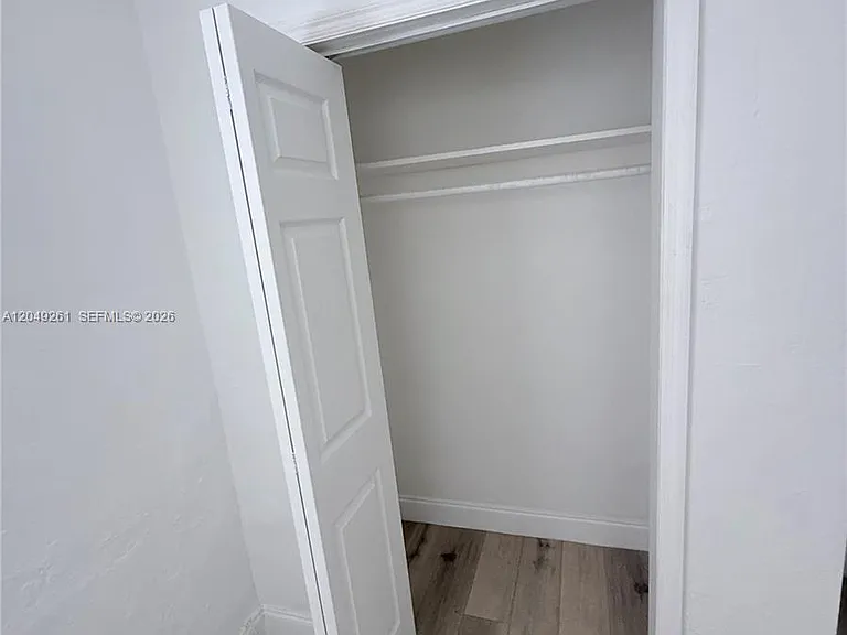 1903 Thomas St #2 — Photo 3