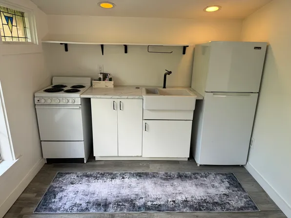 1002 Advance St, San Marcos, TX 78666