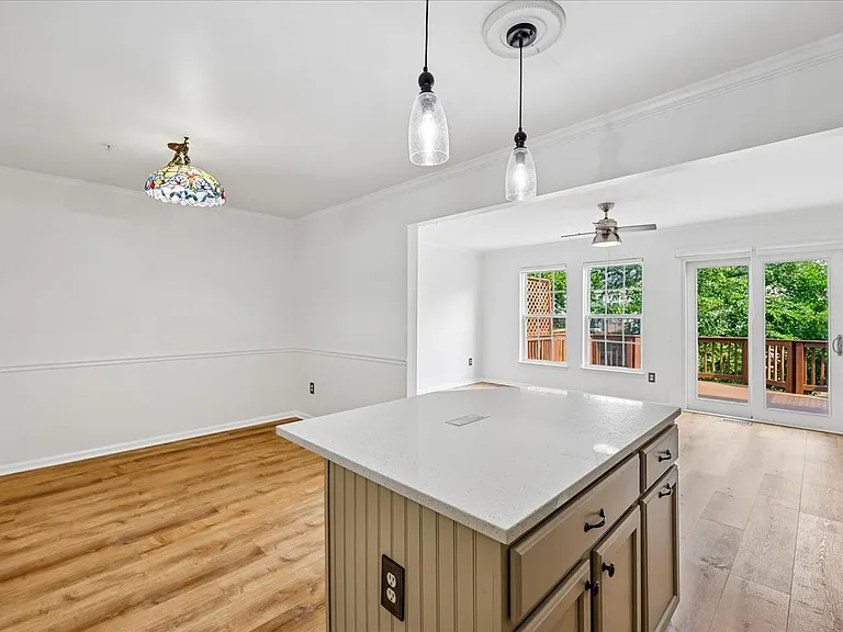 4616 Ripley Manor Ter — Photo 15