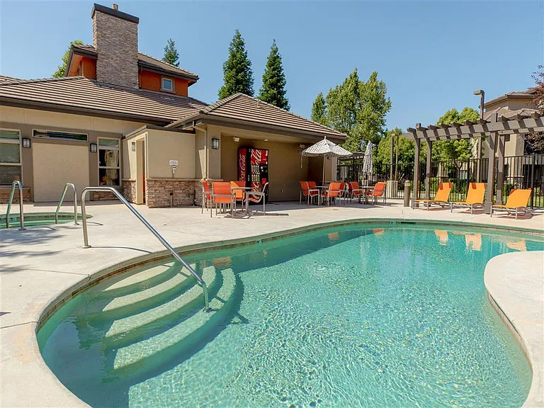 Wolf Ranch Condominium Rentals — Photo 22