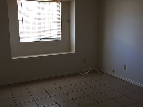 4th image of 7505 Medano Dr