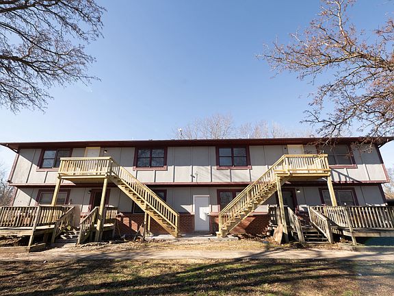 2nd image of 213 Neosho St APT A