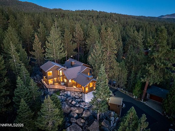 3rd image of 178 Pine Point Dr
