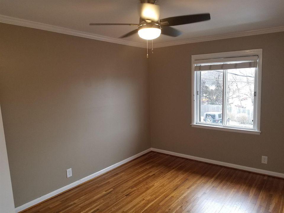 2nd image of 2020 Beech Ave APT C18