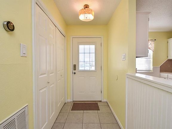 3rd image of 2030 Plantation Dr APT A5