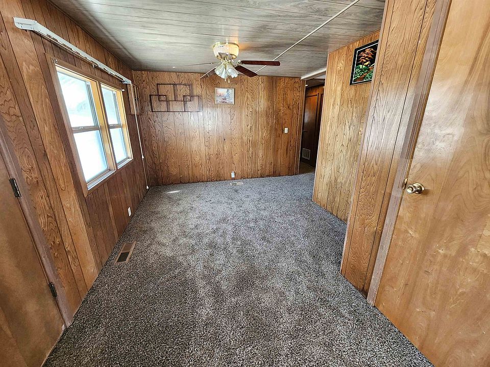 314 McKinney St, Quinter, KS 67752 Zillow
