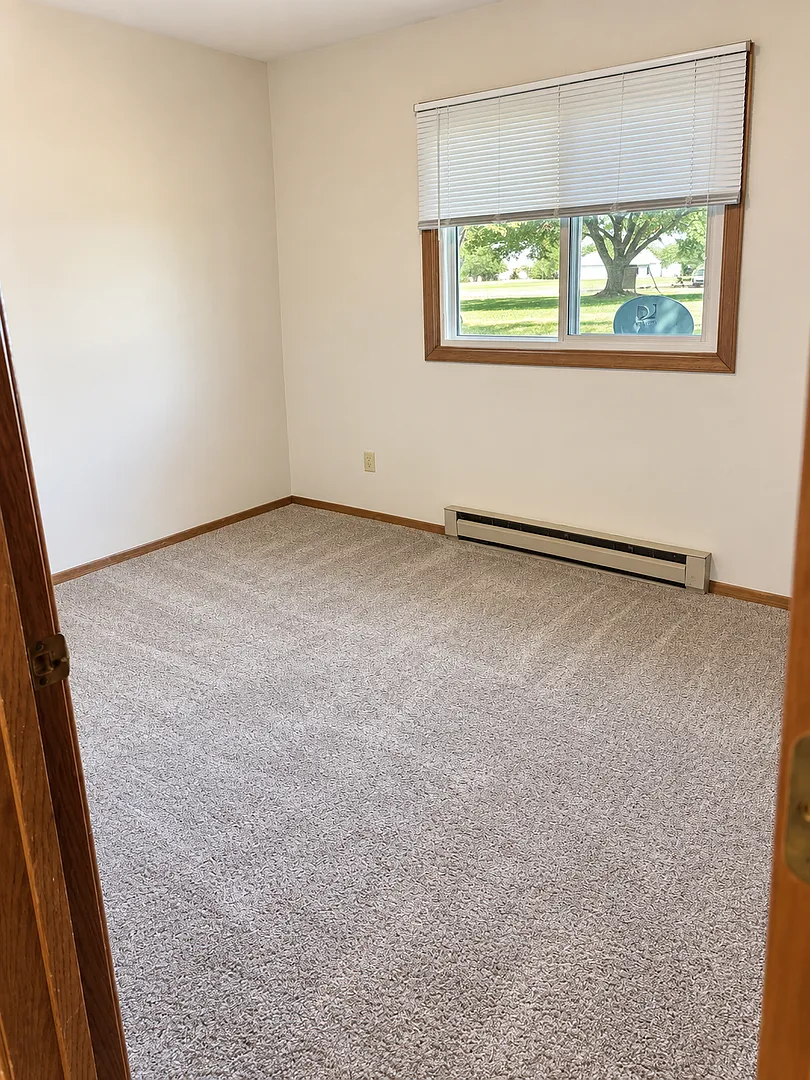 611 Dutchman Drive — Photo 4