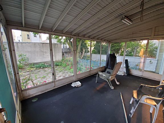 2nd image of 131 Grace St #1