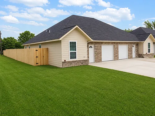 8071 County Road 436 Photo 1