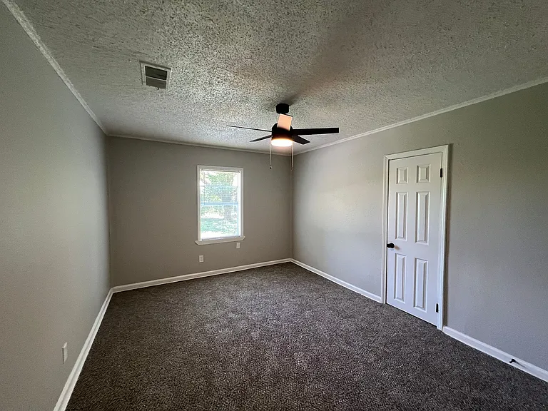 1802 Blair Hunt Dr — Photo 12
