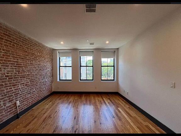 2nd image of 566 Communipaw Ave #303