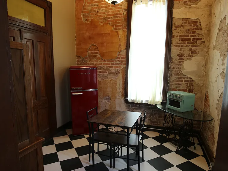 123 N Sale St #3 — Photo 30