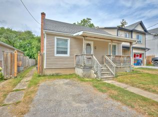 8 Woodburn Ave, Saint Catharines, ON L2P 2W7