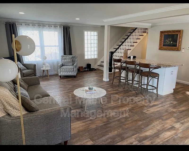 4 bed, 2.0 bath, $2,950 — Photo 1