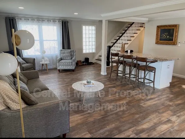 98 High St, Auburn, ME 04210