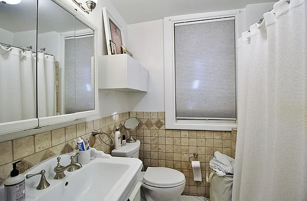 Rented by Julianna Realty Corp | media 23