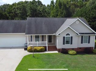 105 Toliver Ln, Anderson, SC 29626