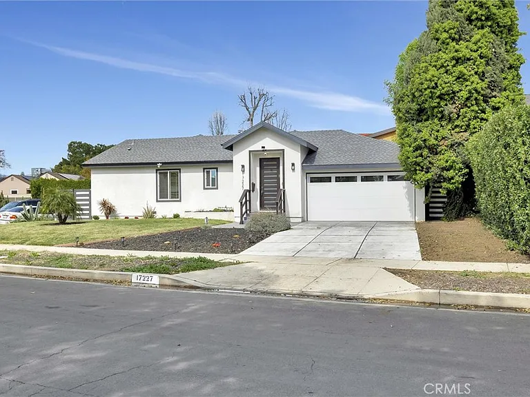 17227 Keswick St — Photo 50