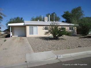 1121 Tomasita St NE, Albuquerque, NM 87112