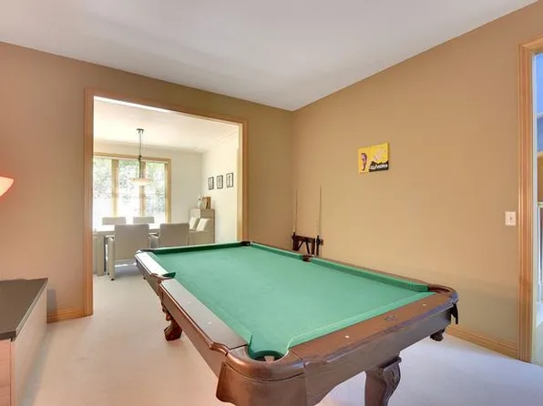 2895 Ella Ln, Minnetonka, MN 55305