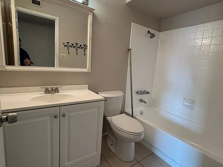 921 W Naranja Ave — Photo 11