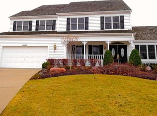 4920 Kings Way W, Gurnee, IL 60031