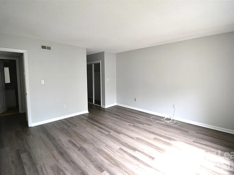 7124 Winery Ln — Photo 21