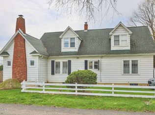 9 6th St, Waterford, NY 12188