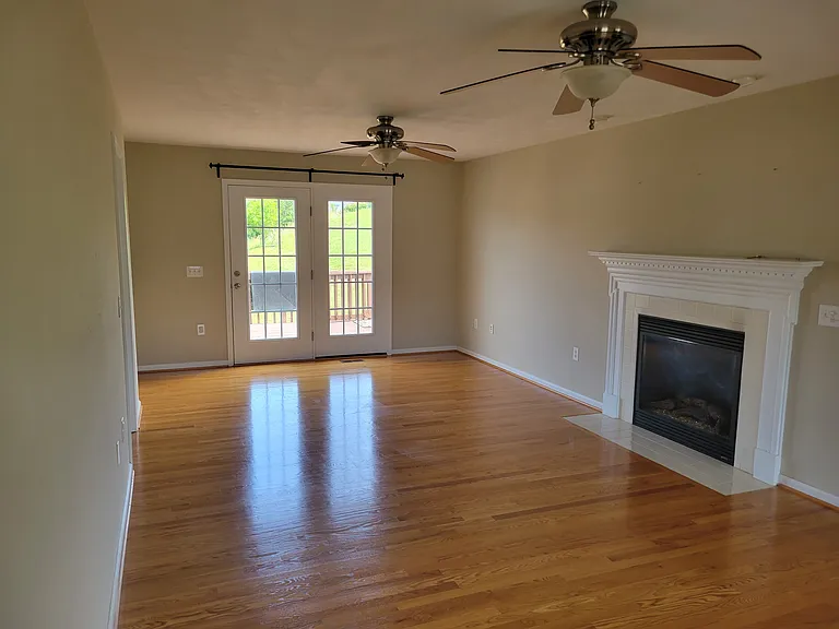 110 Amethyst Dr — Photo 18