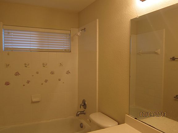 2nd image of 403 Fountain Side Dr
